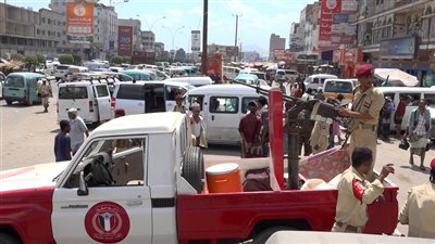 ضبط أسلحة غير مرخصة وعدد من المخالفات بالعاصمة عدن 