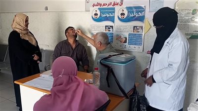 مدير الصحة بعدن يطّلع على سير عمل حملة التحصين ضد الكوليرا وآلية تنظيمها