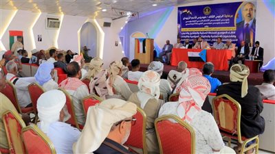 لليوم الثالث.. فريق التواصل السياسي يعقد لقاء موسعا بتريم 