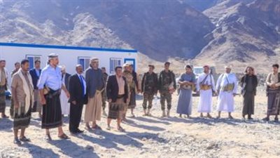 فريق التواصل السياسي يتفقد أفراد اللواء الرابع دفاع شبوة في جبهات بيحان