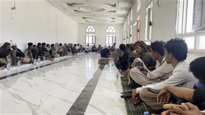 لقاء موسع لمشايخ آل لخنف في حورة العليا بشبوة لتعزيز التلاحم المجتمعي 