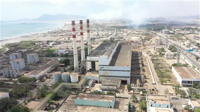 في ظل ارتفاع درجات الحرارة والرطوبة.. خروج كلي لكهرباء العاصمة عدن 