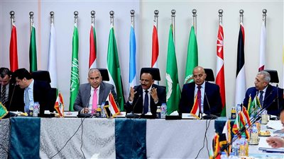 وزير النقل يزور فرع الأكاديمية العربية للعلوم والتكنولوجيا والنقل البحري بمصر 