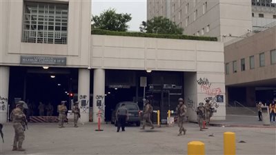 الآلاف من قوات المارينز والحرس الوطني لمواجهة أعمال الشغب في لوس أنجلوس