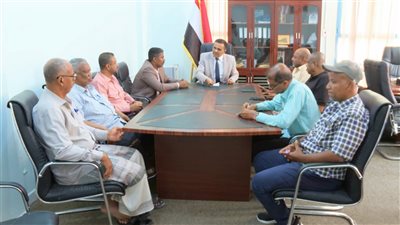 العمقي يطّلع على تحضيرات الدورة الآسيوية وبطولة كأس حضرموت التاسعة