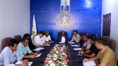 رئيس انتقالي شبوة يشدد على تكثيف العمل لخدمة المواطنين