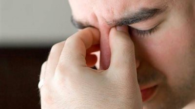 ما هي أسباب صداع العين.. ومتى يكون خطيرًا؟