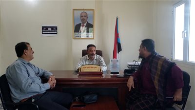انتقالي أبين يبحث مع السلطة المحلية في خنفر تحسين الخدمات ومعالجة التحديات