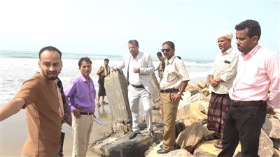 محافظ أبين يوجه بنقل إدارة سوق الأسماك وتحسين خدماته في زنجبار