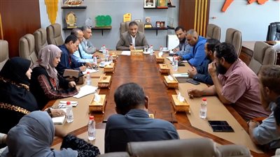 السلطة المحلية في العاصمة عدن تقر رفع حافز المعلمين إلى 50 ألف ريال