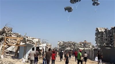 الإمارات تنفذ الإنزال الجوي الـ72 للمساعدات في قطاع غزة