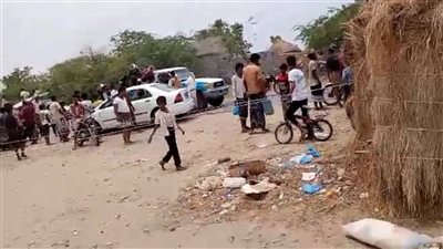 مقتل مواطن باشتباكات حوثية أمام موقع لتوزيع المساعدات الاغاثية في الحديدة