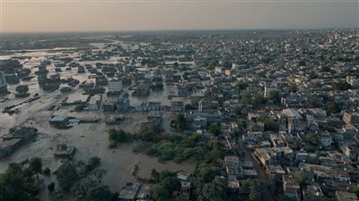 تقرير حديث: 10 آلاف أسرة متضررة من الفيضانات في عدن وحدود الاستجابة لم تتجاوز 2 بالمائة