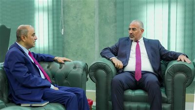 الرئيس الزُبيدي: قراراتنا الأخيرة تهدف لدعم الحكومة وتعزيز التوافق