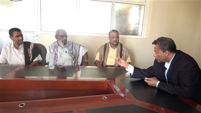 محافظ أبين يشدد على دور الجمعيات السمكية في تطوير المرافق الخدمية بشقرة