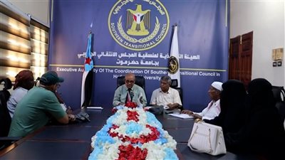 فريق التوجيه الرئاسي للمنسقيات يطلع على أوضاع كلية العلوم البيئية بجامعة حضرموت