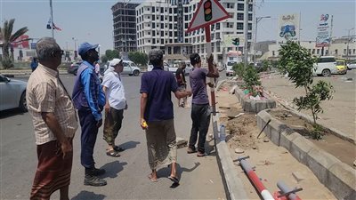 تدشين تركيب لوحات إرشادية مرورية في مديرية المنصورة