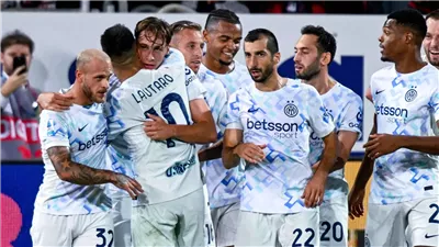 الدوري الإيطالي.. إنتر يطارد نابولي بثنائية في كالياري