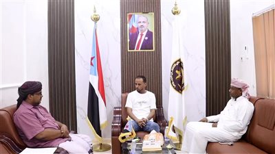 فريق التوجيه والرقابة الرئاسي بالمهرة يناقش تطوير العمل التنظيمي والشبابي