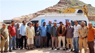 تواصل توزيع سلال غذائية لعدد من المدارس بالشعيب الضالع