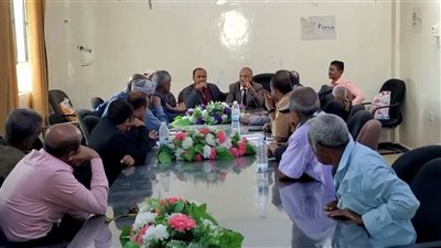 تنفيذي الضالع يناقش تفعيل الأوعية الإيرادية وتعزيز أداء الواجبات بمديريات المحافظة