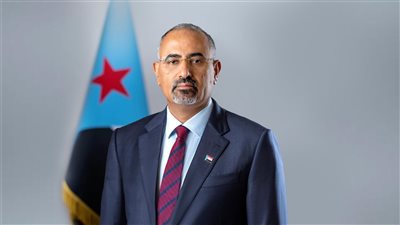 الرئيس الزُبيدي يُعزّي في وفاة العميد محمد صالح العكيمي