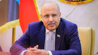 الكثيري يقدم واجب العزاء لعضو مجلس المستشارين عبدالله العوبثاني في استشهاد نجله بالمكلا