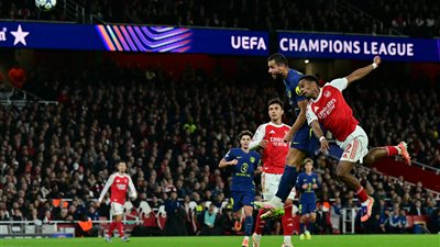 آرسنال يواصل بدايته المثالية ويتغلب على أتلتيكو برباعية نظيفة