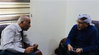 الكثيري يؤكد دعم المجلس الانتقالي للبحث العلمي ومشاريع الطاقة المتجددة بحضرموت