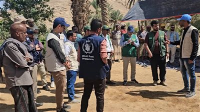 وفد من مركز الملك سلمان وبرنامج الأغذية يتفقد مشاريع تنموية في ساه بحضرموت
