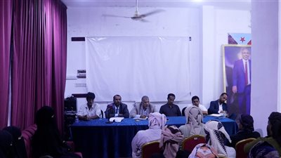 فريق التوجيه الرئاسي بالمهرة يناقش الأداء التنظيمي مع قيادات انتقالي الغيضة