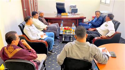 فريق التوجيه والرقابة الرئاسي يتفقد مكتب شؤون الغاز في شبوة