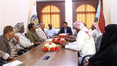 فريق التوجيه والرقابة الرئاسي يعقد لقاءً موسعًا مع الجمعية الوطنية في سقطرى