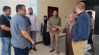 الداودي ووفد من منظمات إنسانية يزور مدرسة ذوي الاحتياجات الخاصة بالمنصورة