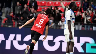 الدوري الفرنسي.. رين يقسو على ستراسبورغ برباعية