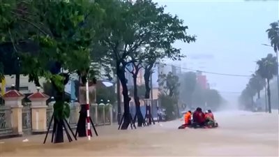 ارتفاع عدد ضحايا فيضانات وسط فيتنام إلى أكثر من 40 قتيلاً