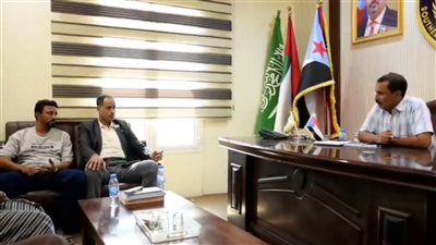 باتيس يطلع على أوضاع أسر الشهداء والجرحى في حضرموت ويؤكد أهمية رعايتهم