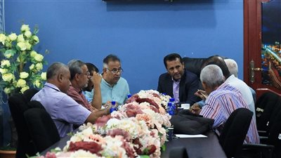 وكيل العاصمة عدن يطلع على سير المشاريع في مديرية المعلا