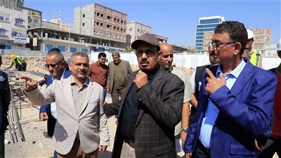 بن ماضي يضع حجر أساس مشروع دار إيواء النساء بالمكلا 