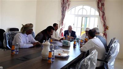 فريق التوجيه والرقابة الرئاسي يلتقي المجلس العام لأبناء المهرة وسقطرى