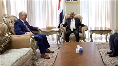 رئيس الوزراء يناقش مع السفير الألماني العلاقات الثنائية وجهود الإصلاحات الحكومية