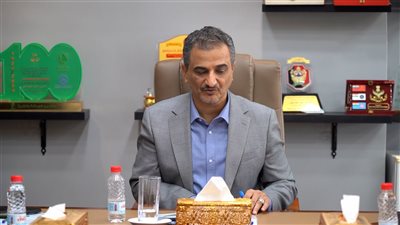 محافظ عدن يشددعلى حماية البيئة ومواجهة تغير المناخ