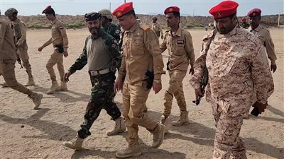 وكيل العاصمة عدن لشؤون الامن يتفقد قوات الشرطة العسكرية ويشيد بجاهزيتها العالية