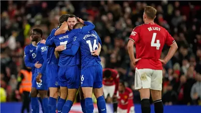 الدوري الإنجليزي.. إيفرتون يسقط مانشستر يونايتد على أرضه