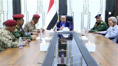 محافظ حضرموت يوجّه بطرد مجاميع 