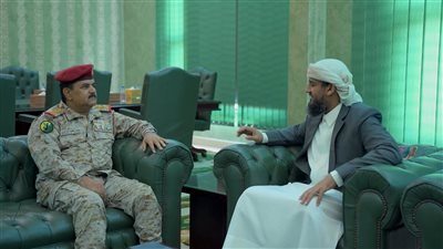 المحرّمي يطّلع على جاهزية القوات المسلحة ويشدد على التنسيق لمواجهة التحديات الحوثية
