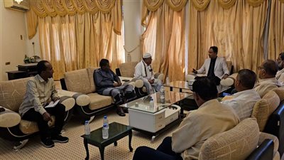 باعوم يطلع على التحديات التي تواجه المؤسسة العامة للخدمات الزراعية بوادي حضرموت 