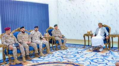 الرئيس الزُبيدي يستقبل قيادة القوات المشتركة لقوات التحالف العربي 