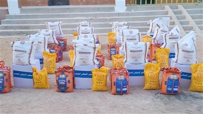 بدعم من الرئيس الزُبيدي.. انتقالي تريم يوزع سلالاً غذائية لأسر الشهداء