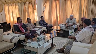 الكثيري يلتقي المناضل مرزوق طالب ويشيد بدوره النضالية